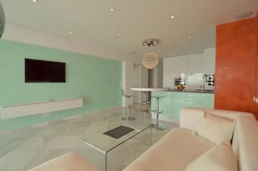 Apartment Malibu Beach Deluxe Wohnung Strandlage Benalmadena Spain